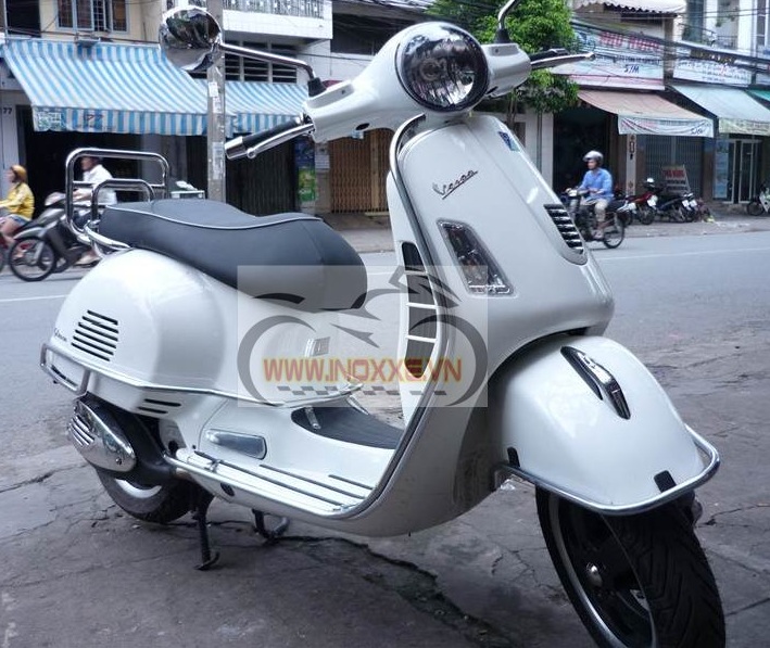 Khung inox Vespa GTS